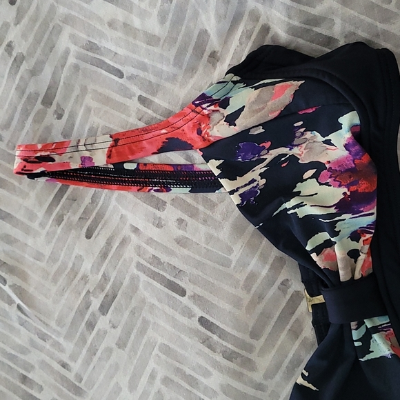 Kate Spade Swim/Bikini Top - Picture 5 of 14